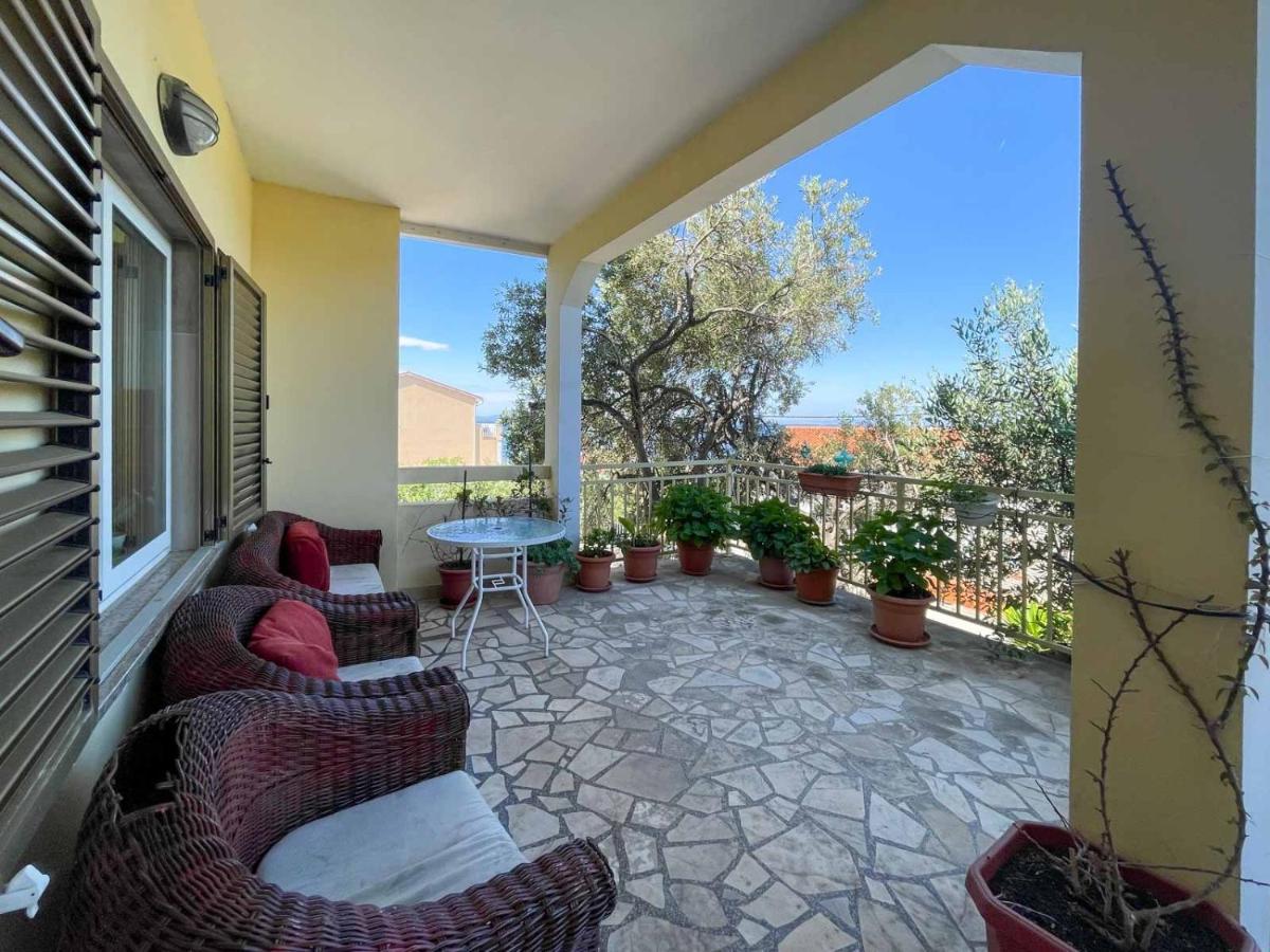 Apartments By The Sea Lun, Pag - 19358 Лун Екстериор снимка