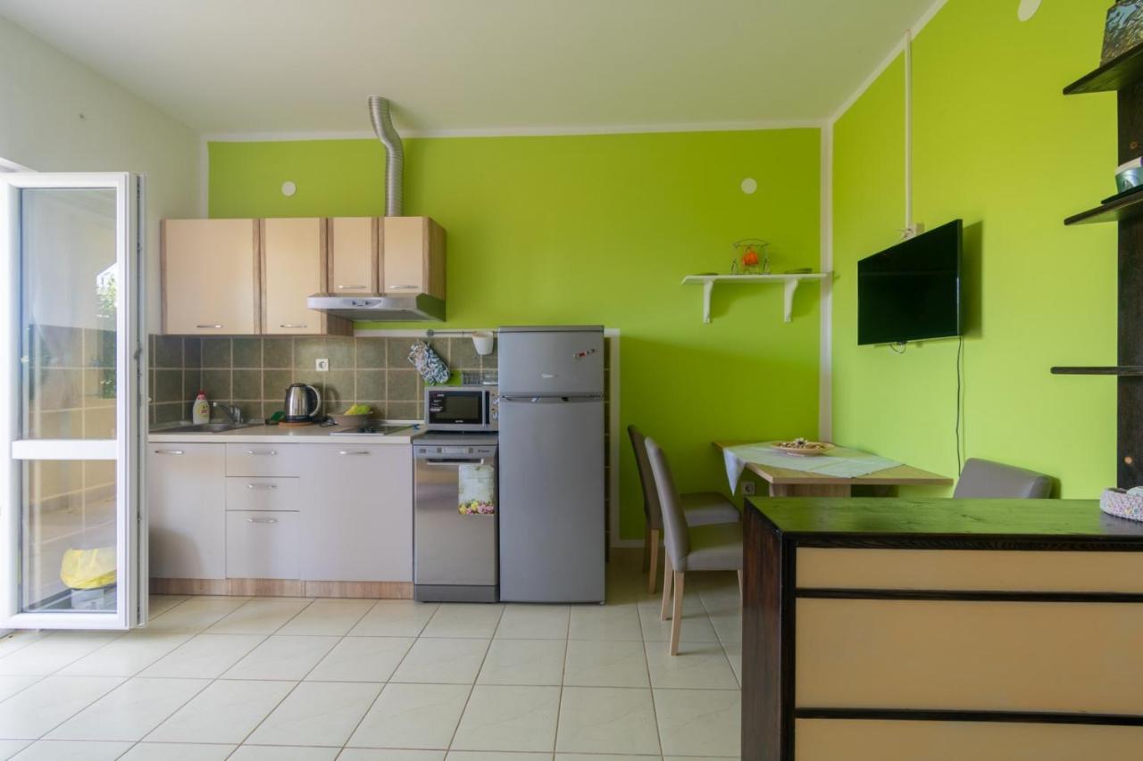 Apartments By The Sea Lun, Pag - 19358 Лун Екстериор снимка
