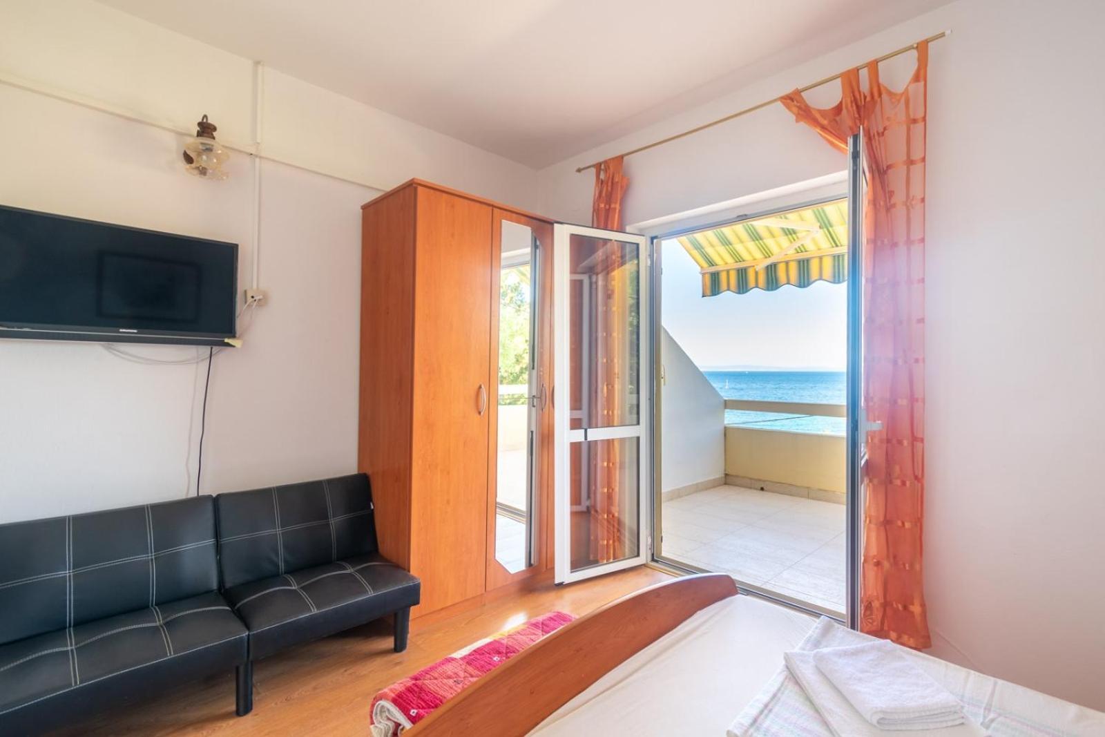 Apartments By The Sea Lun, Pag - 19358 Лун Стая снимка